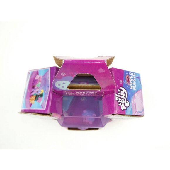 My Little Pony Izzy Moonbow Mini World Magic Crystal Keychain - Picture 9 of 9